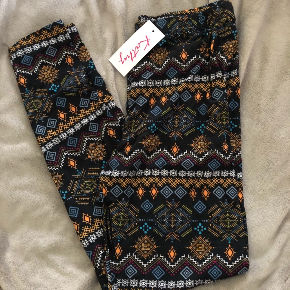 NWT Super soft leggings - size T&C